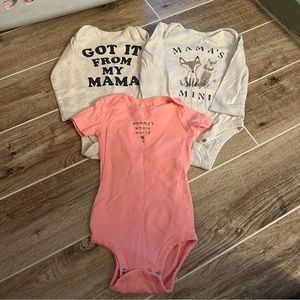 Short sleeve and long sleeve bodysuits - mama